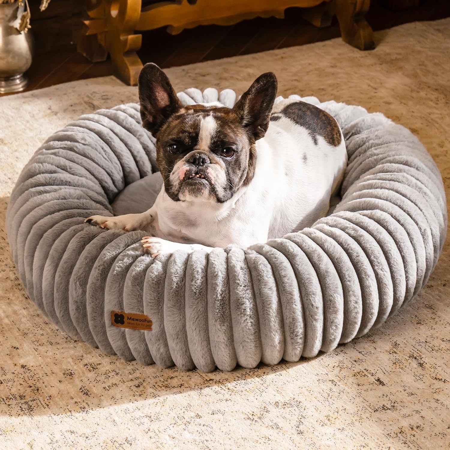 Donut Cat Bed - Washable Round Pet Bed for Indoor Cats, Kittens, and Puppies - Woofcuties