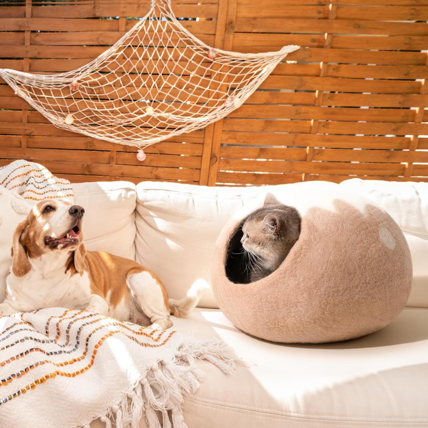 Plush Handcrafted Wool Cat Cave - Lavish Natural Felt Hideaway for Indoor Cats - Woofcuties